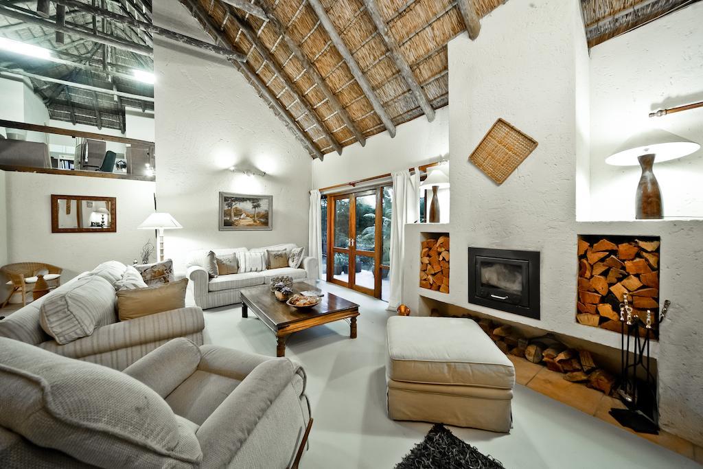 50 On Shepherd Boutique Guest House แซนด์ตัน ภายนอก รูปภาพ