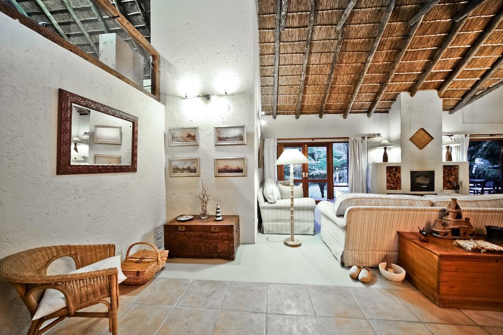 50 On Shepherd Boutique Guest House แซนด์ตัน ภายนอก รูปภาพ